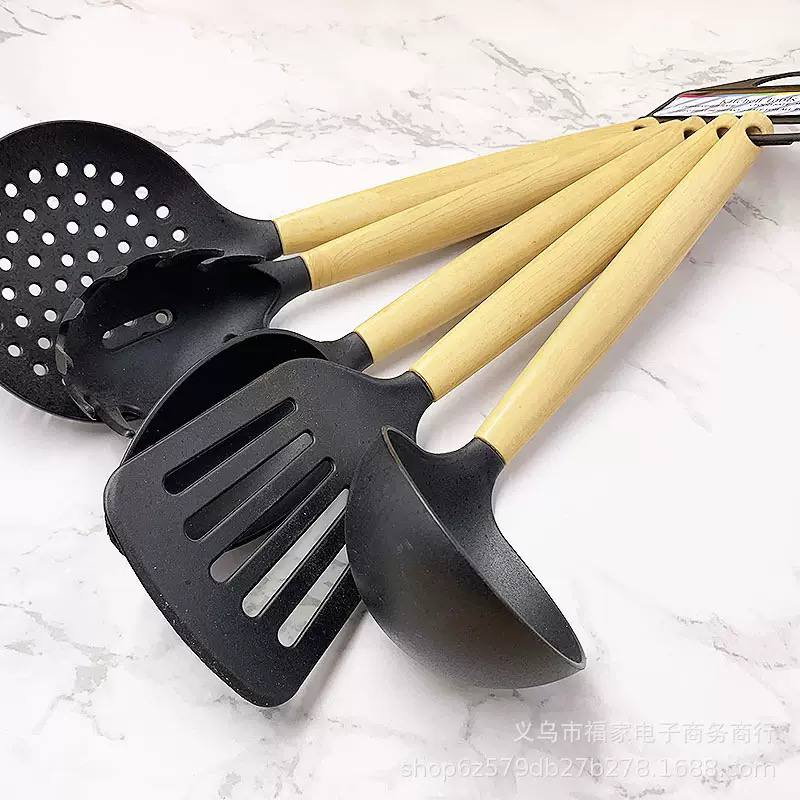 SILICON kitchen spoons set