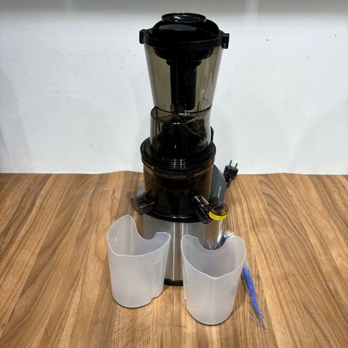 Sliver crest slow juicer
