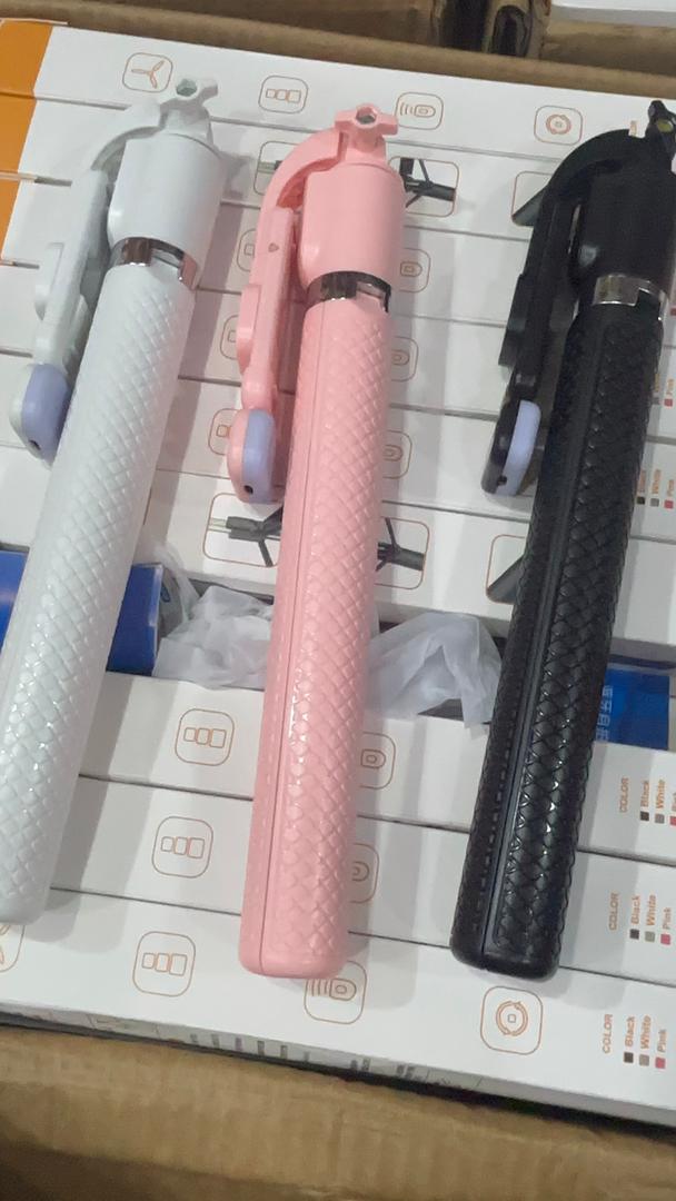 R7-L 1.7 selfie tripod