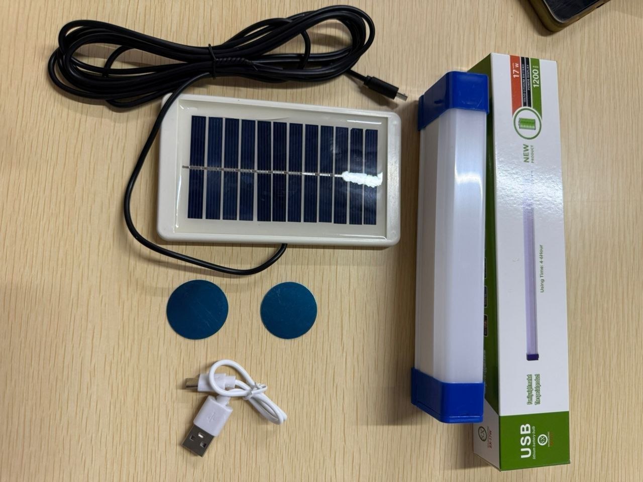 17 watts fluorescent  light with panel