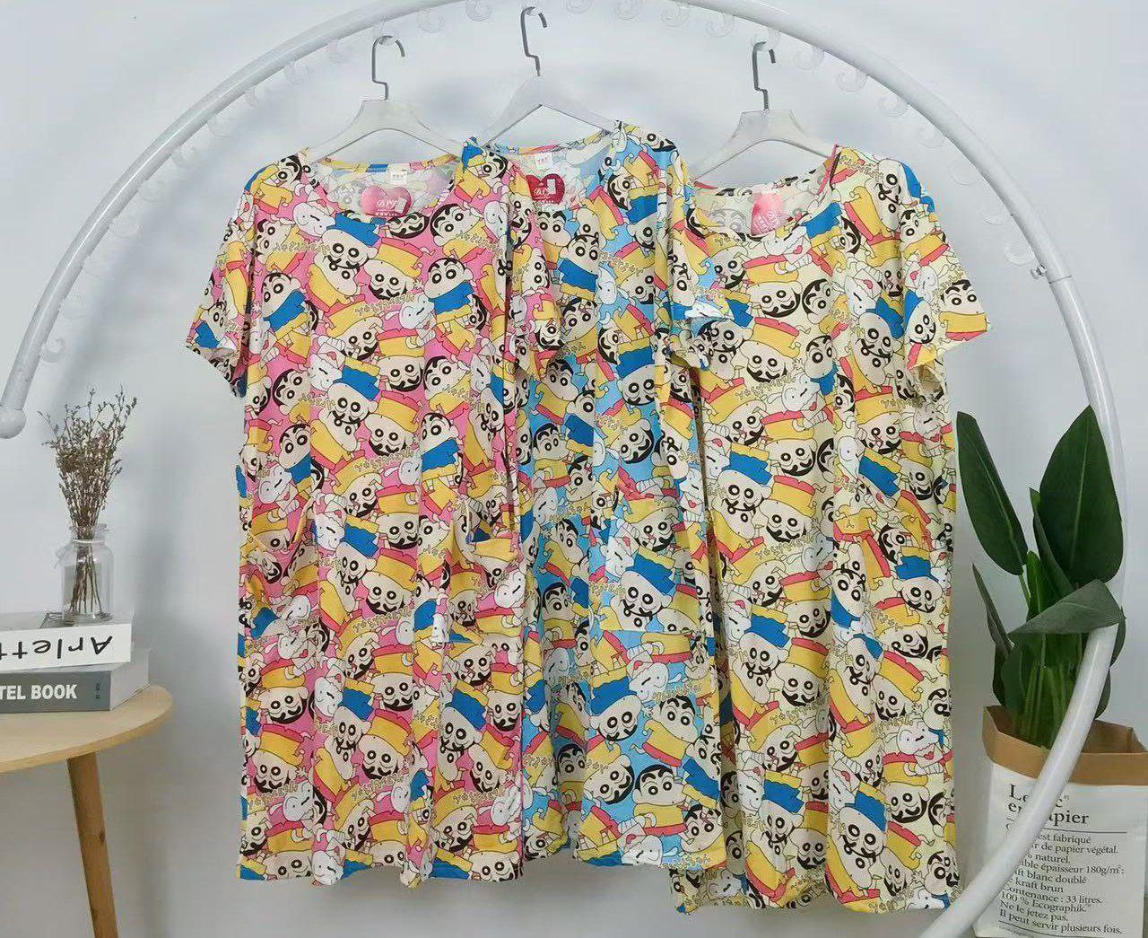 Character plus size night with pocket