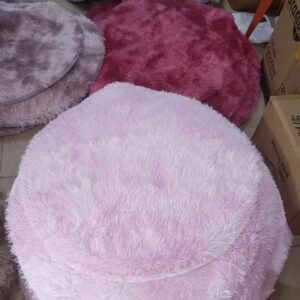 Fluffy mat 80cm by 80cm