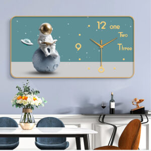 (025)  interior wall clock 025